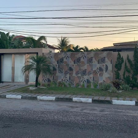 Casa De Temporada 4 Quartos Sendo 2 Suites Em Vilas Do Atlantico - 200 M Da Praia E 6 Km Da Capital Лауро-де-Фрейтас Екстер'єр фото