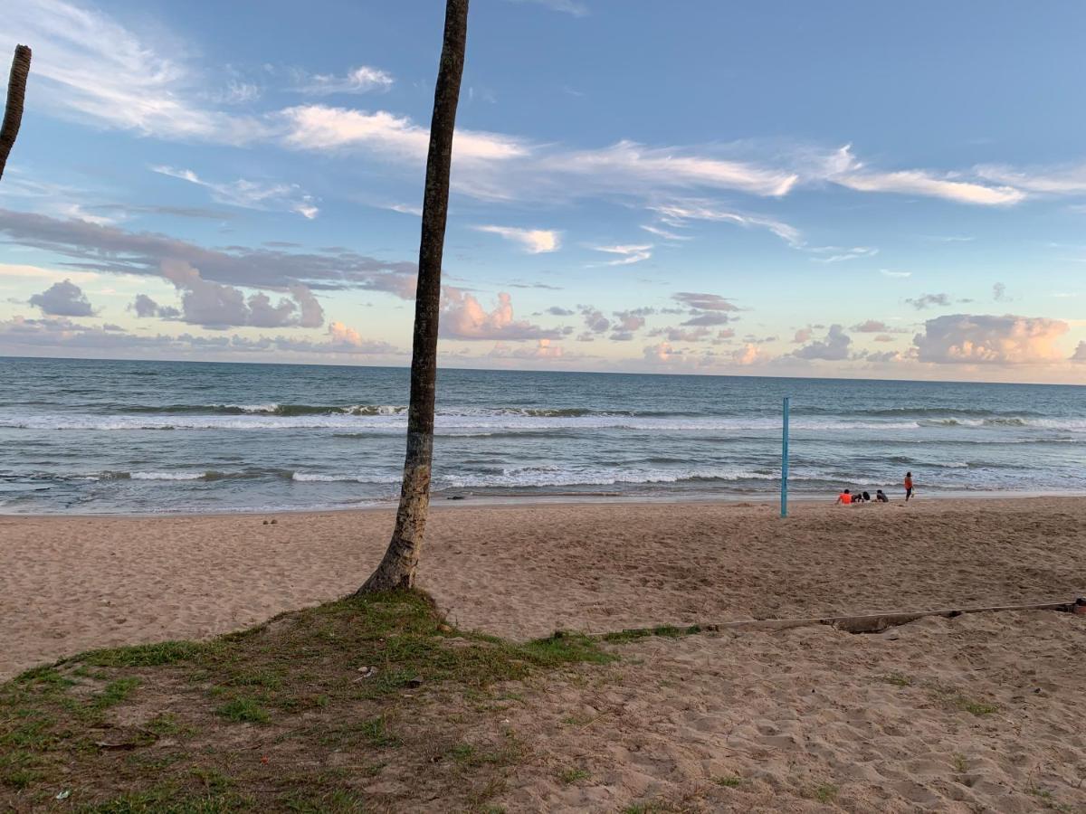 Casa De Temporada 4 Quartos Sendo 2 Suites Em Vilas Do Atlantico - 200 M Da Praia E 6 Km Da Capital Лауро-де-Фрейтас Екстер'єр фото